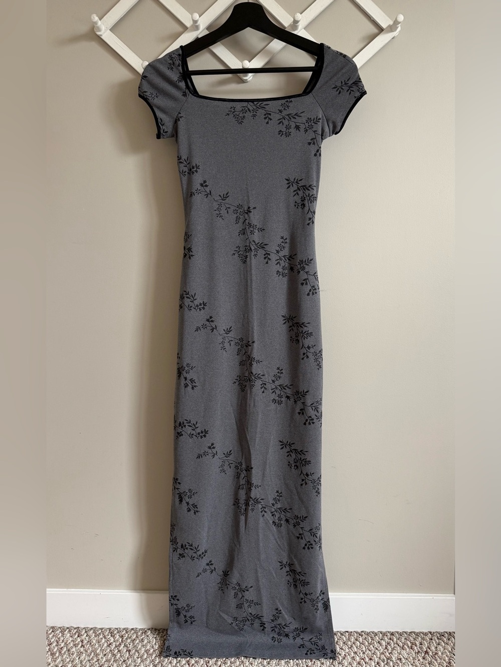 Garage Vintage Long Gray Floral Square-Neck Capped-Sleeve Maxi Dress (XS-S)